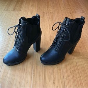 Ego Miya Lace Up Platform Ankle Boot NWOT NWOB